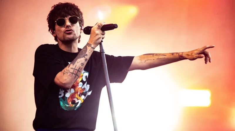 Louis Tomlinson Umumkan Konser Besar di Glasgow